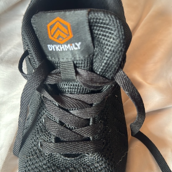 Women’s Steeled Toed Shoes - Picture 3 of 5